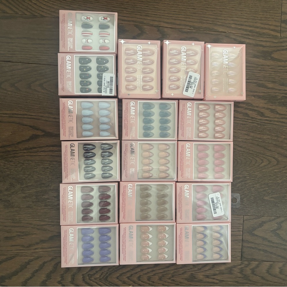 Glam Net Assorted Color Hair Clips Set